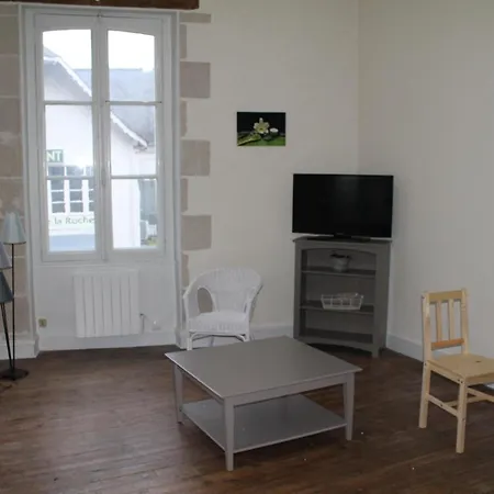 La Roche-posay, 2 Pieces, 4 Personnes - Fr-1-541-39 Apartament *